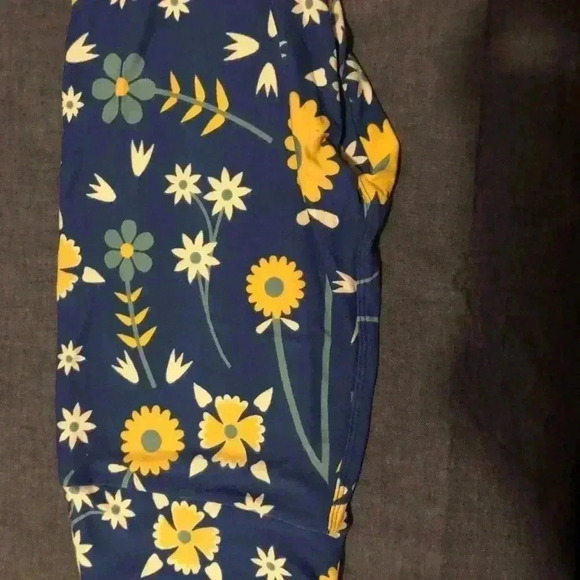 ‎Lularoe - Picture 1 of 1